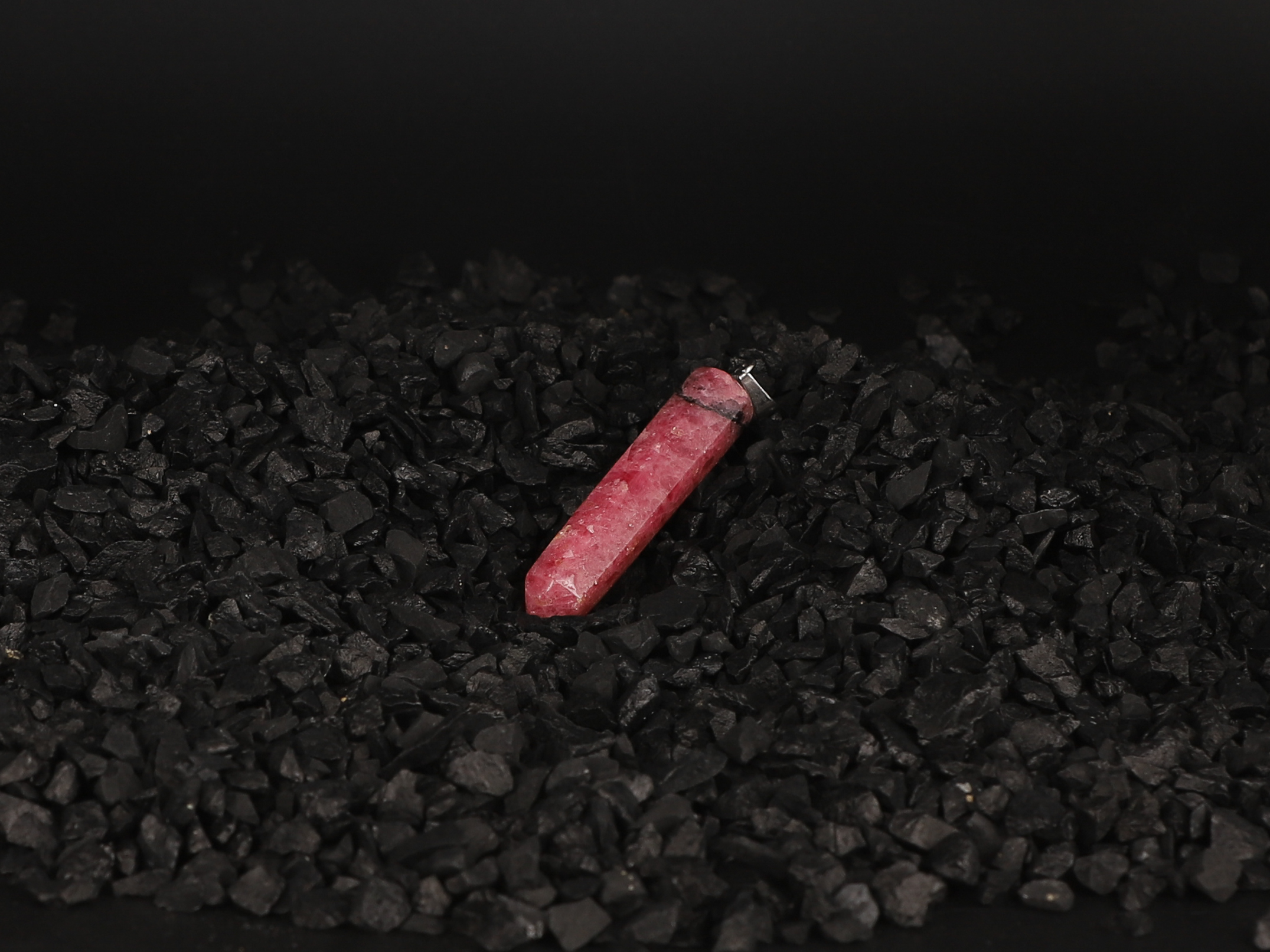 Pendentif pointe Rhodonite black line 2