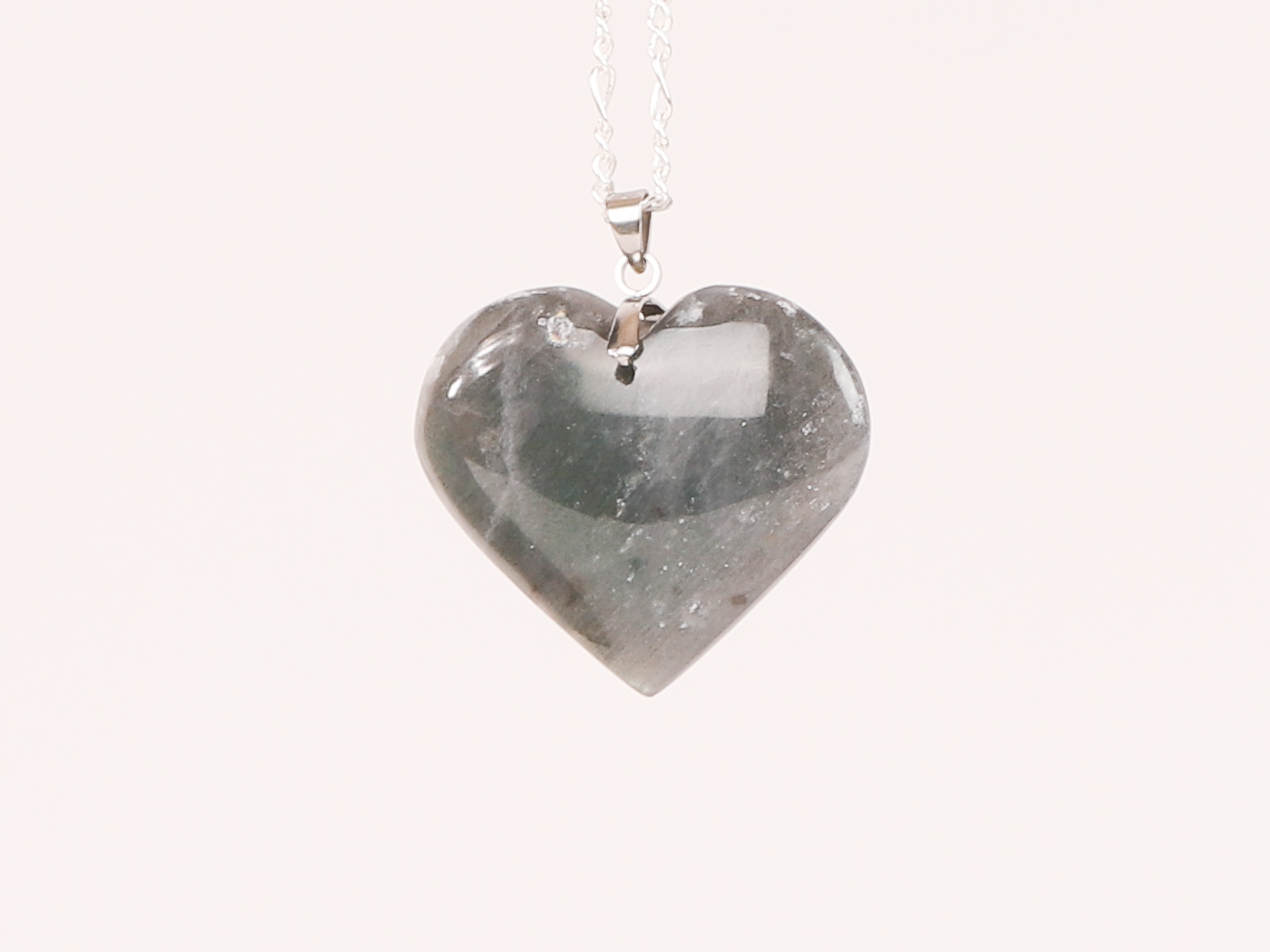 Pendentif coeur Labradorite verte
