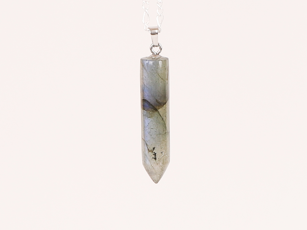 Pendentif pointe facettée Labradorite bleue
