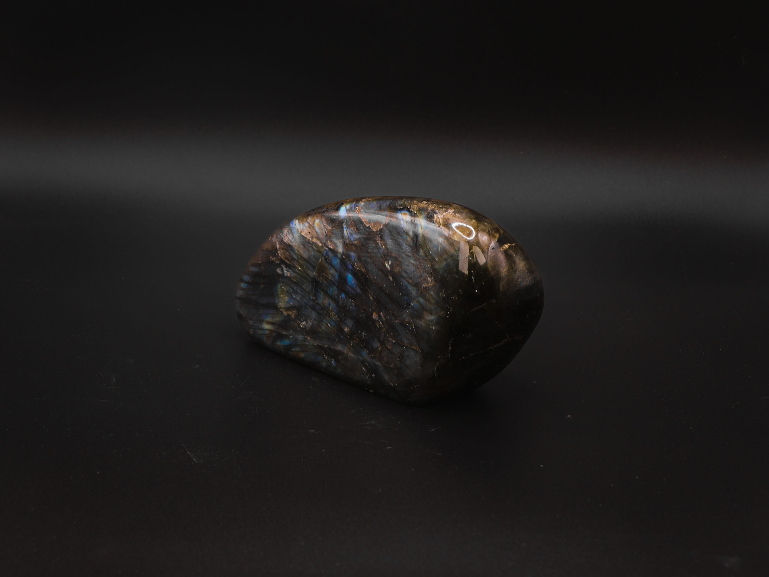 Labradorite Saphir Boréal 4 x9PVgE teMdg3gUgMXoVaDc0jp1o0OchMBGslpwc6Q scaled
