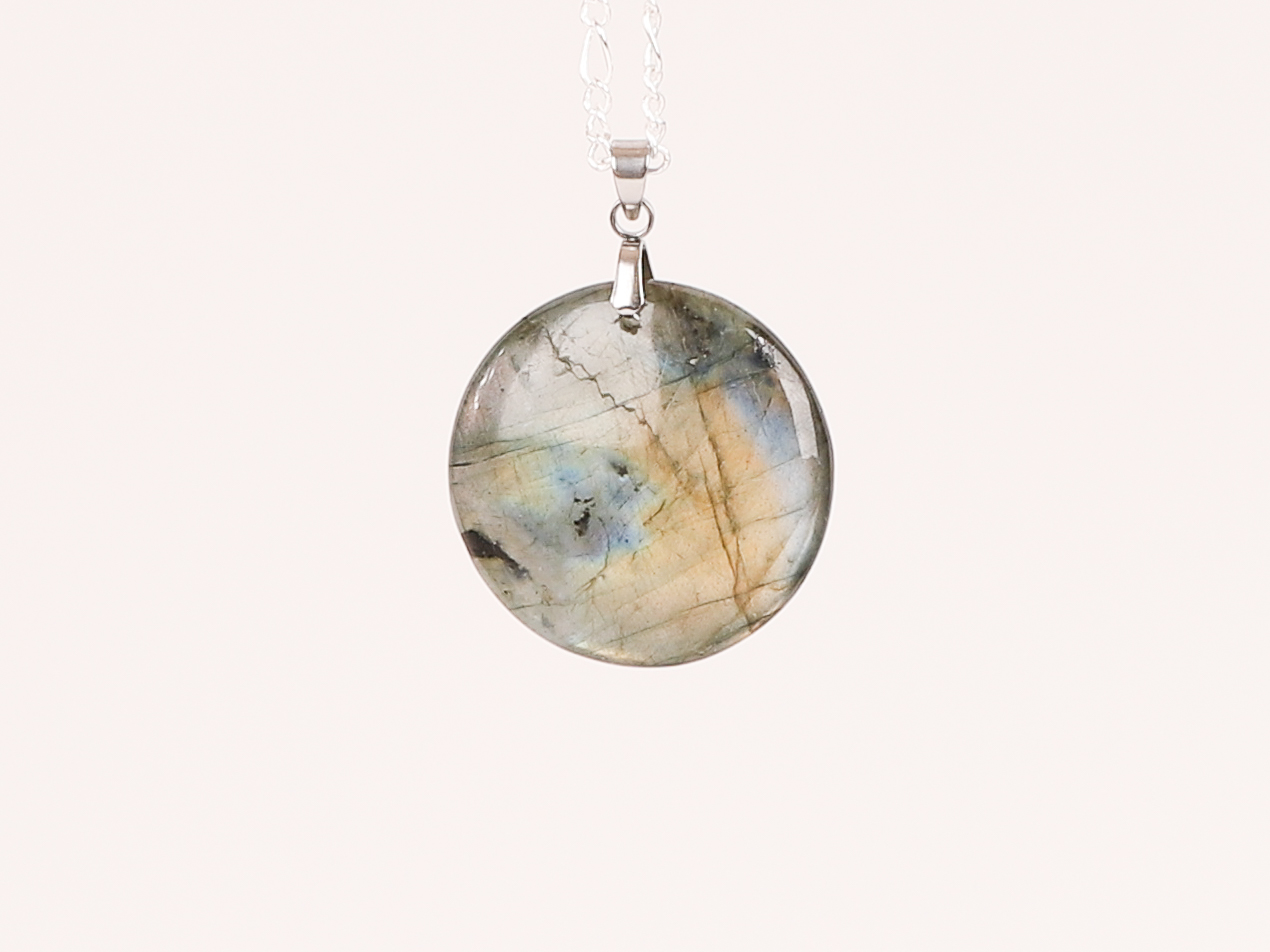 Pendentif cercle Labradorite arc-en-ciel