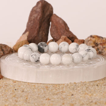 Bracelet Howlite Blanche 'A' perles 10mm 9 eGk4NFWsMRww I6r4RFBowYhol7iLZv4 yaGULEOPY4