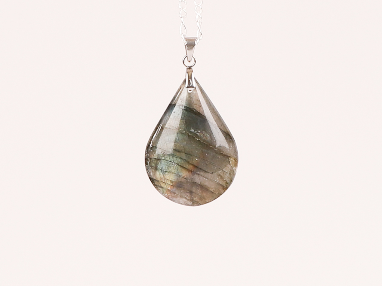 Pendentif goutte Labradorite bleue 18 Pendentif goutte Labradorite bleue