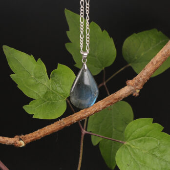 Pendentif goutte Labradorite bleue 6 uzI7uhkb2PCGfaqIcQPTSSEd0nPlQqRDK9w2FYOukzw
