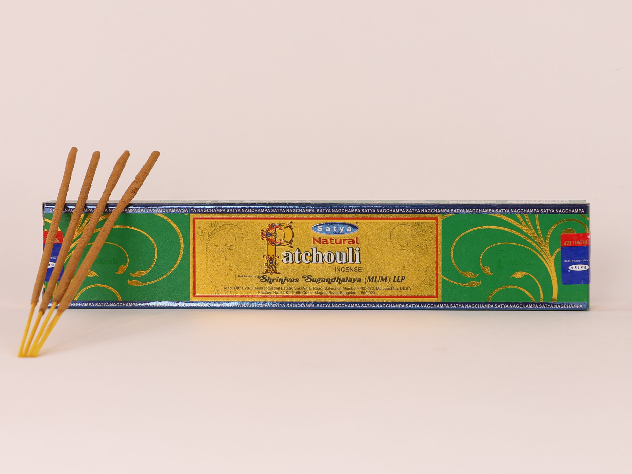 Lot de 5 encens Satya Natural Patchouli en bâtons 1 Lot de 5 encens Satya Natural Patchouli en bâtons