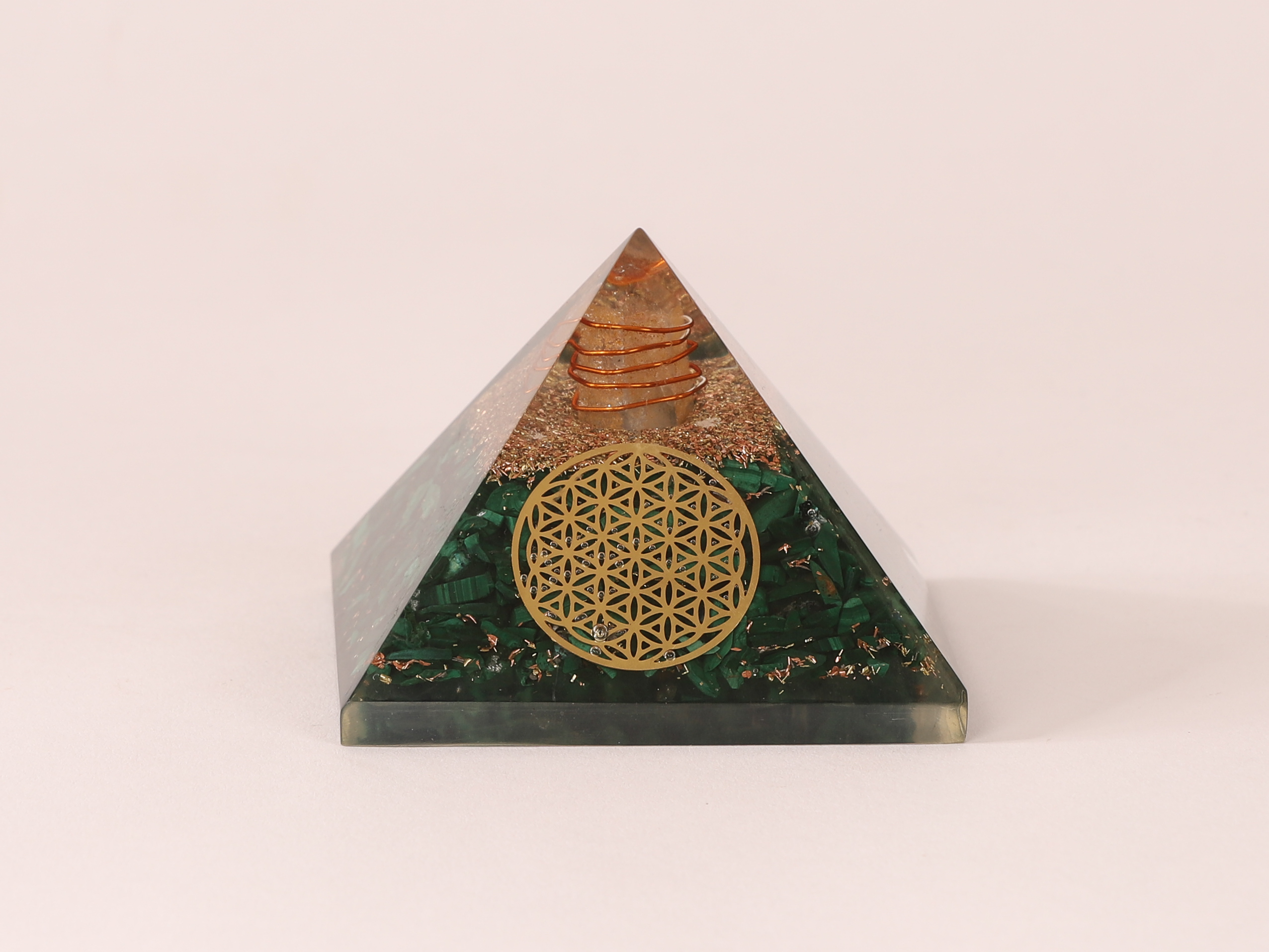 Orgonite pyramide Malachite fleur de vie 9 Orgonite pyramide Malachite fleur de vie