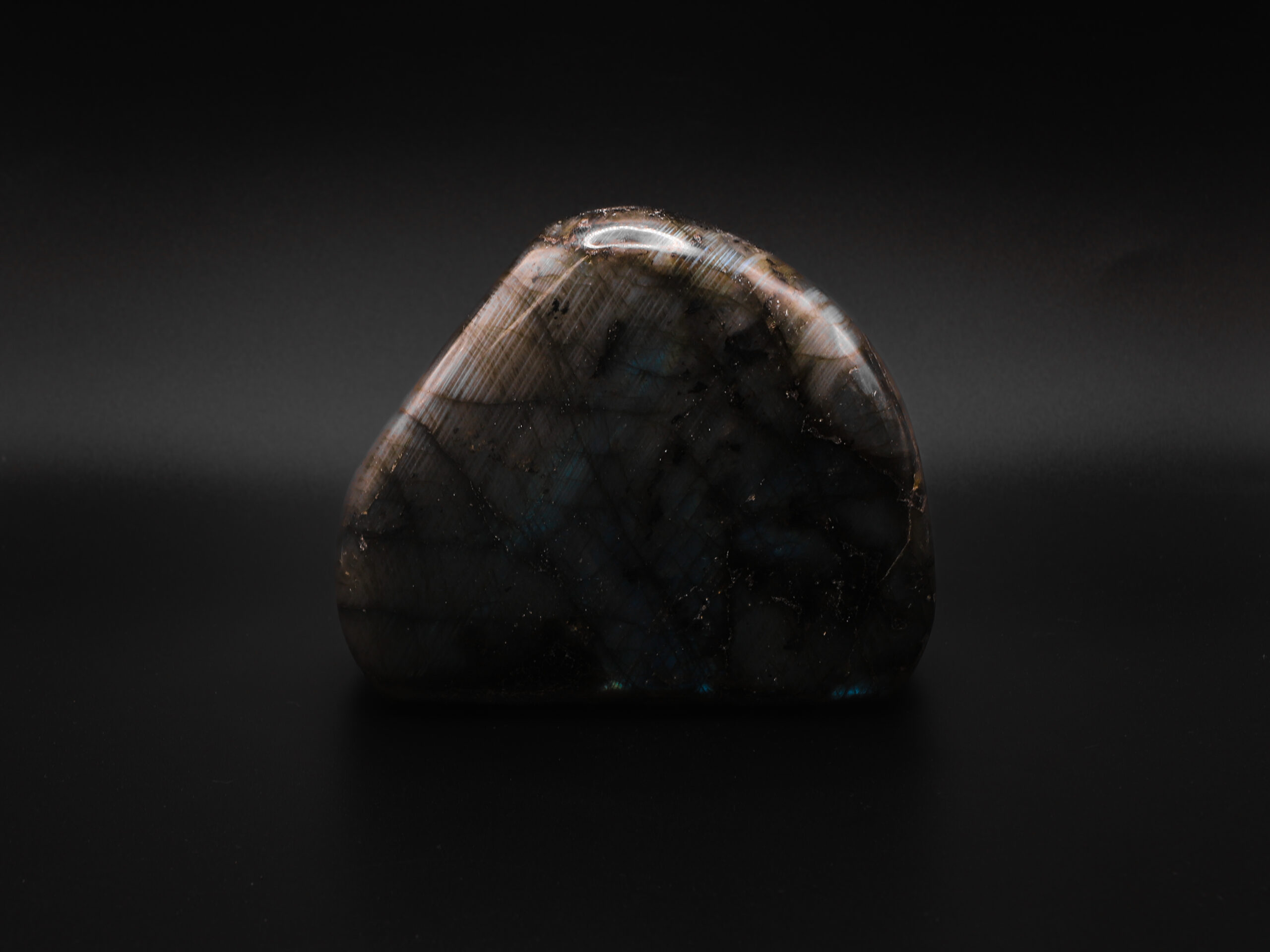 Labradorite Fluide 3 4BFR lQKuyJOAJAqIfDXHDeaYJdbZU32NqLL olhPGk scaled