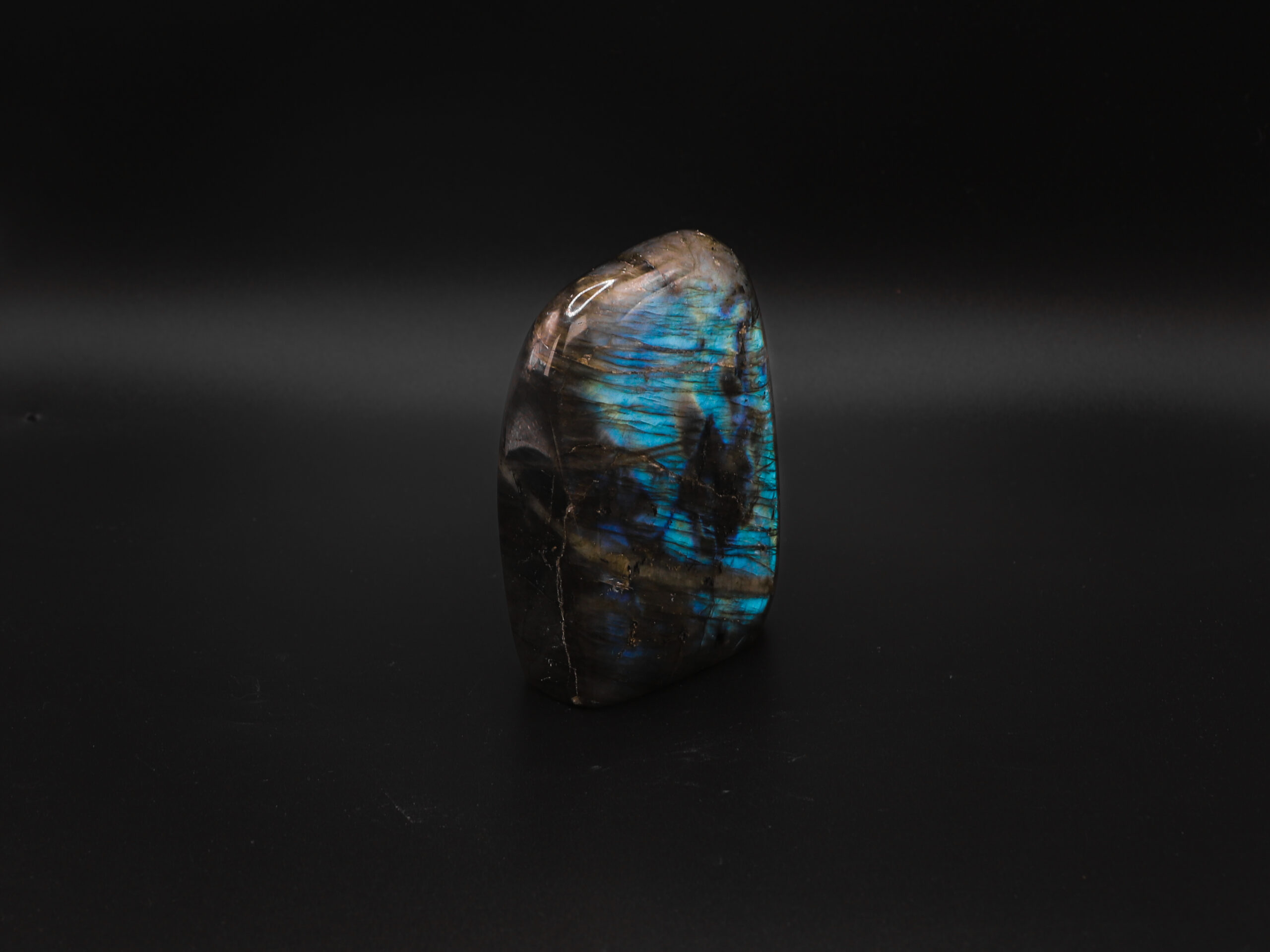 Labradorite Éclaire 3 DSxW6QP5 jnXou2I KTzekO53Mi1 9fSC2Dv HMMJ4 scaled