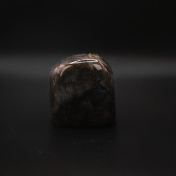Labradorite Solstice 13 R6FwWSNc4ATFGkaAs9iM5YmHF8cBA4bB7SeJkBWcXxQ