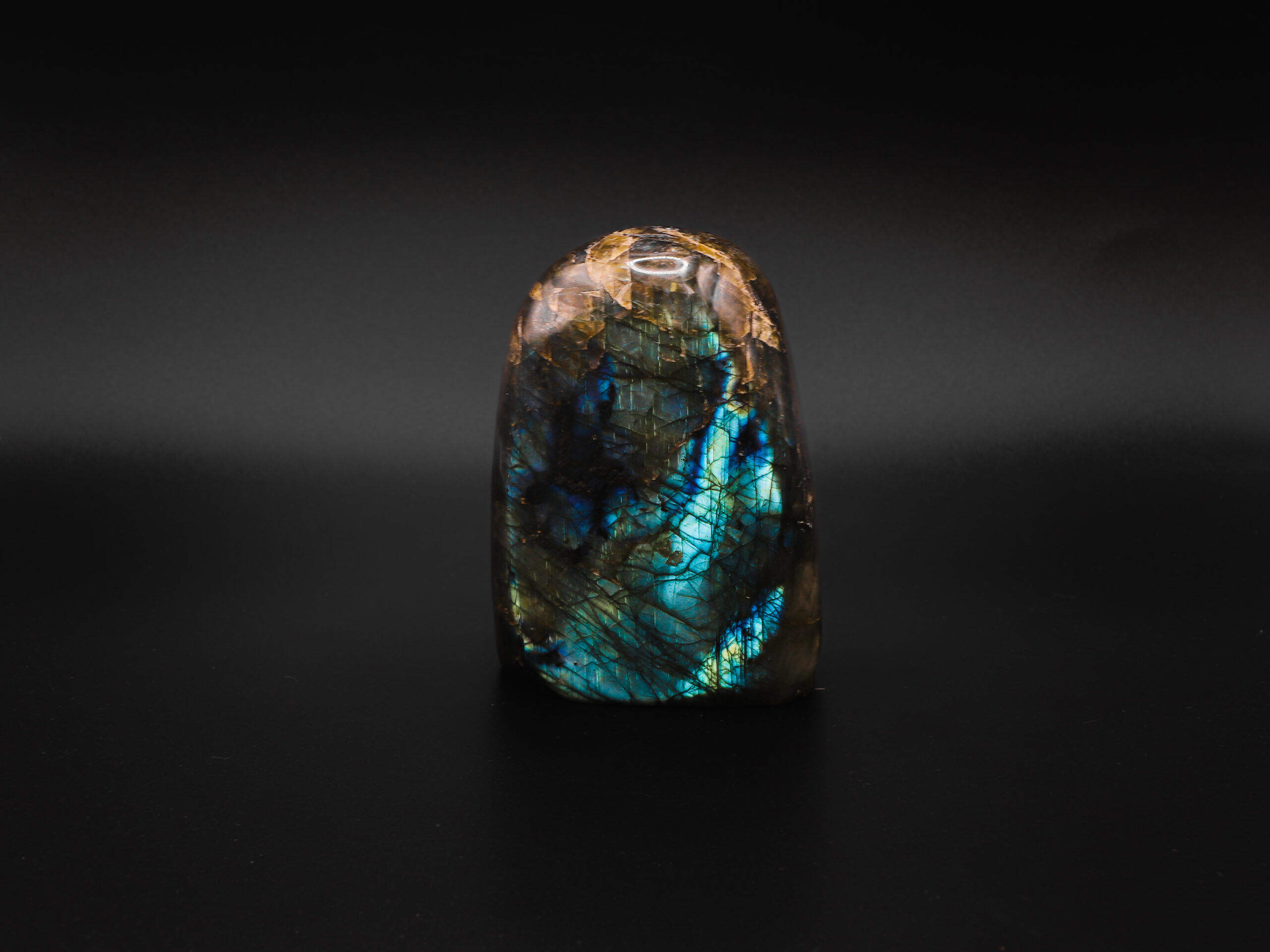 Labradorite Aigue-Marine 3 ZQkwCHsZsniCcTIuC41uVB6AjCdZFFRiwW2iPicmM c scaled