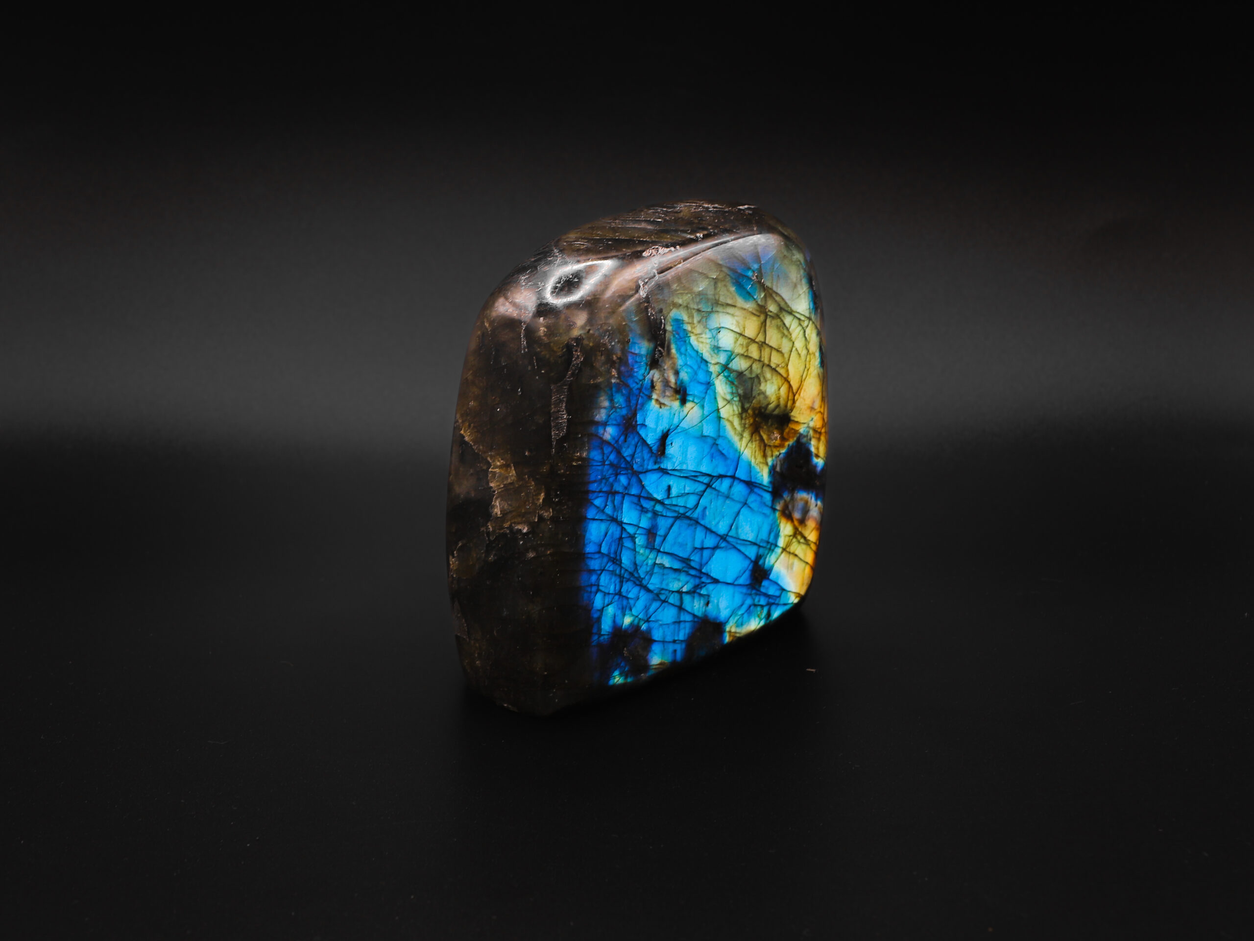 Labradorite Scintillante 4 aEjMBVXDO1JBmaywgWUSlvHZHzu2AENdiR2G FJX1uA scaled